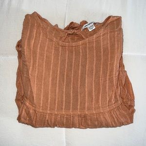 OPEN BACK FLOWY LONG SLEEVE